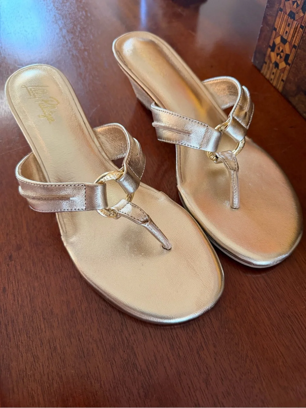 Lilly Pulitzer McKim Gold Nappa Leather Wedge Sandals Size 8.5